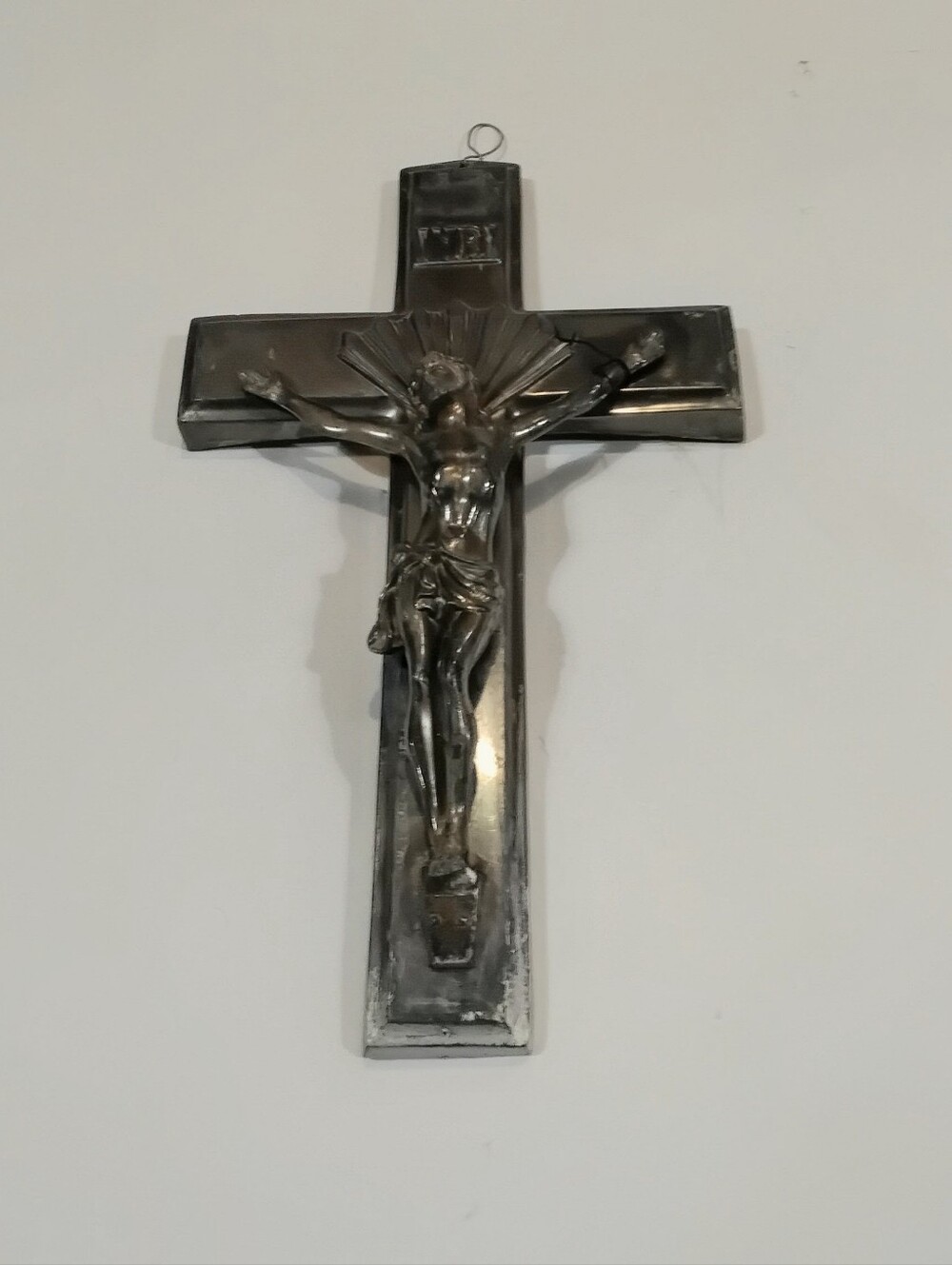 Antique Wall Press Metal  Crucifix , Perhaps End of 19th Or Early 20th